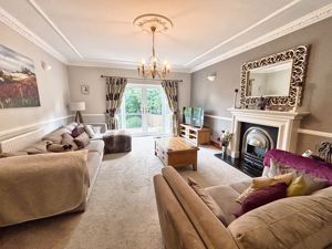 Photo 9- click for photo gallery